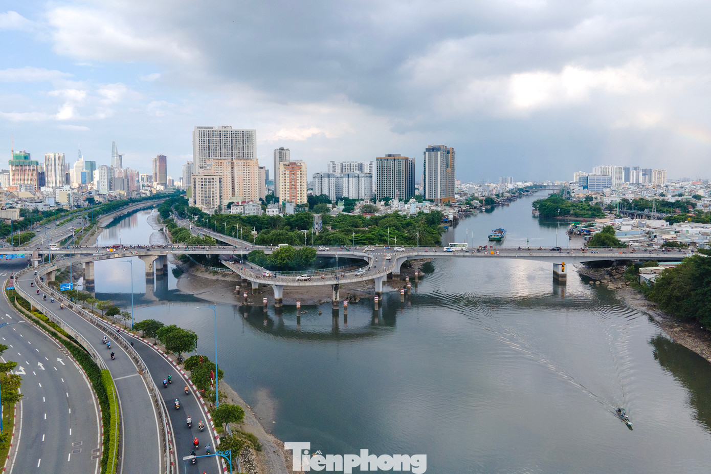 Người dân tháo dỡ nhà cửa, giao mặt bằng thi công cầu Nguyễn Khoái- Ảnh 19.