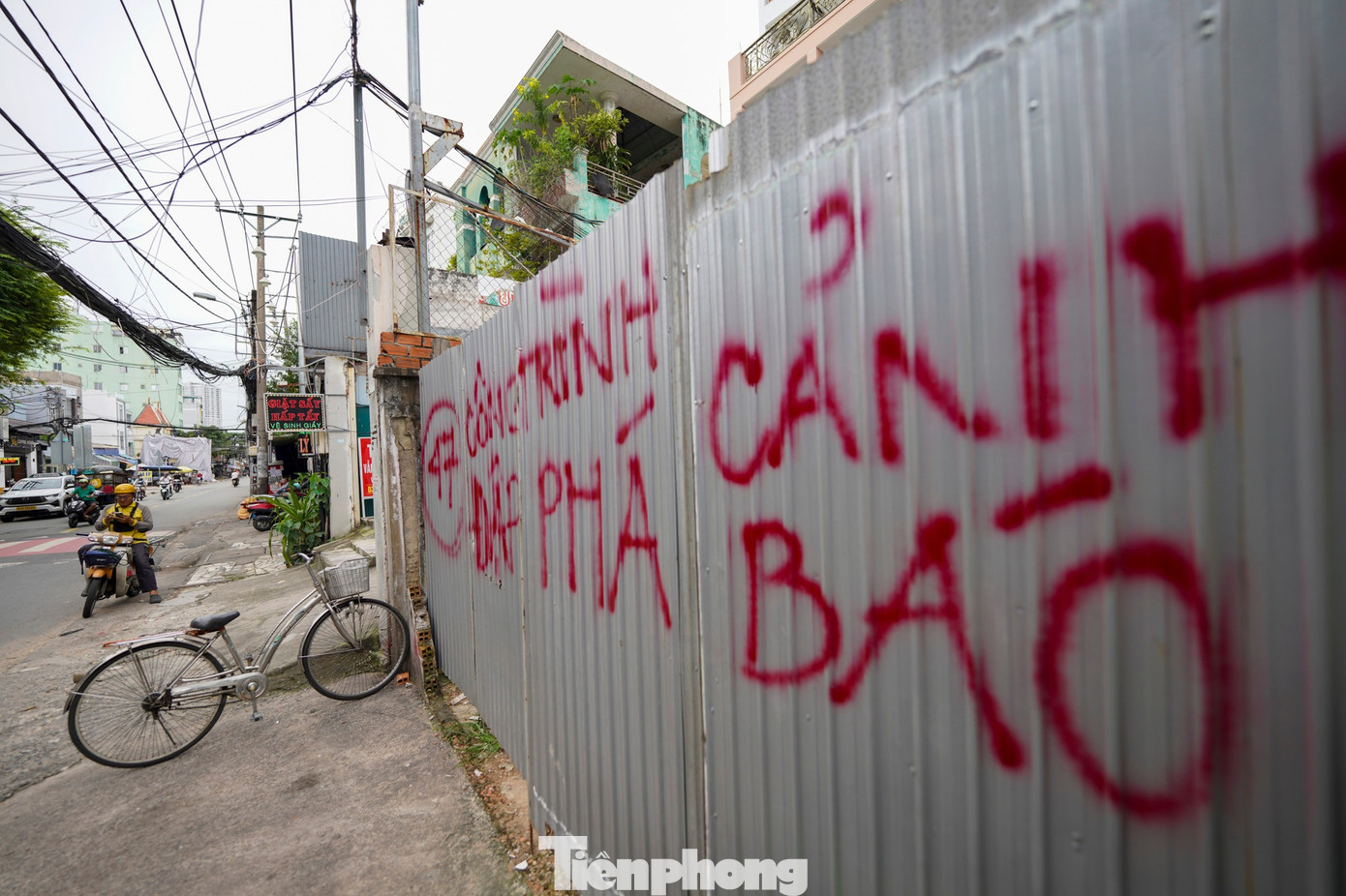 Người dân tháo dỡ nhà cửa, giao mặt bằng thi công cầu Nguyễn Khoái- Ảnh 12.