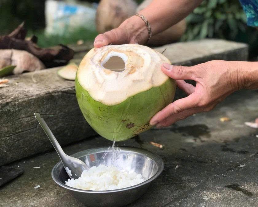 Khách phương xa Khách phương xa