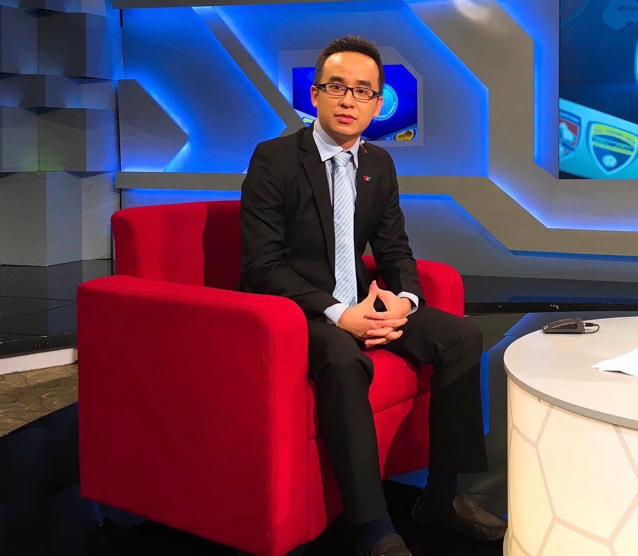 Chàng sinh viên tham gia Ai Là Triệu Phú, tình cờ bật mí ước mơ với MC Lại Văn Sâm, 1 tháng sau nhận cuộc gọi thay đổi cuộc đời- Ảnh 2.