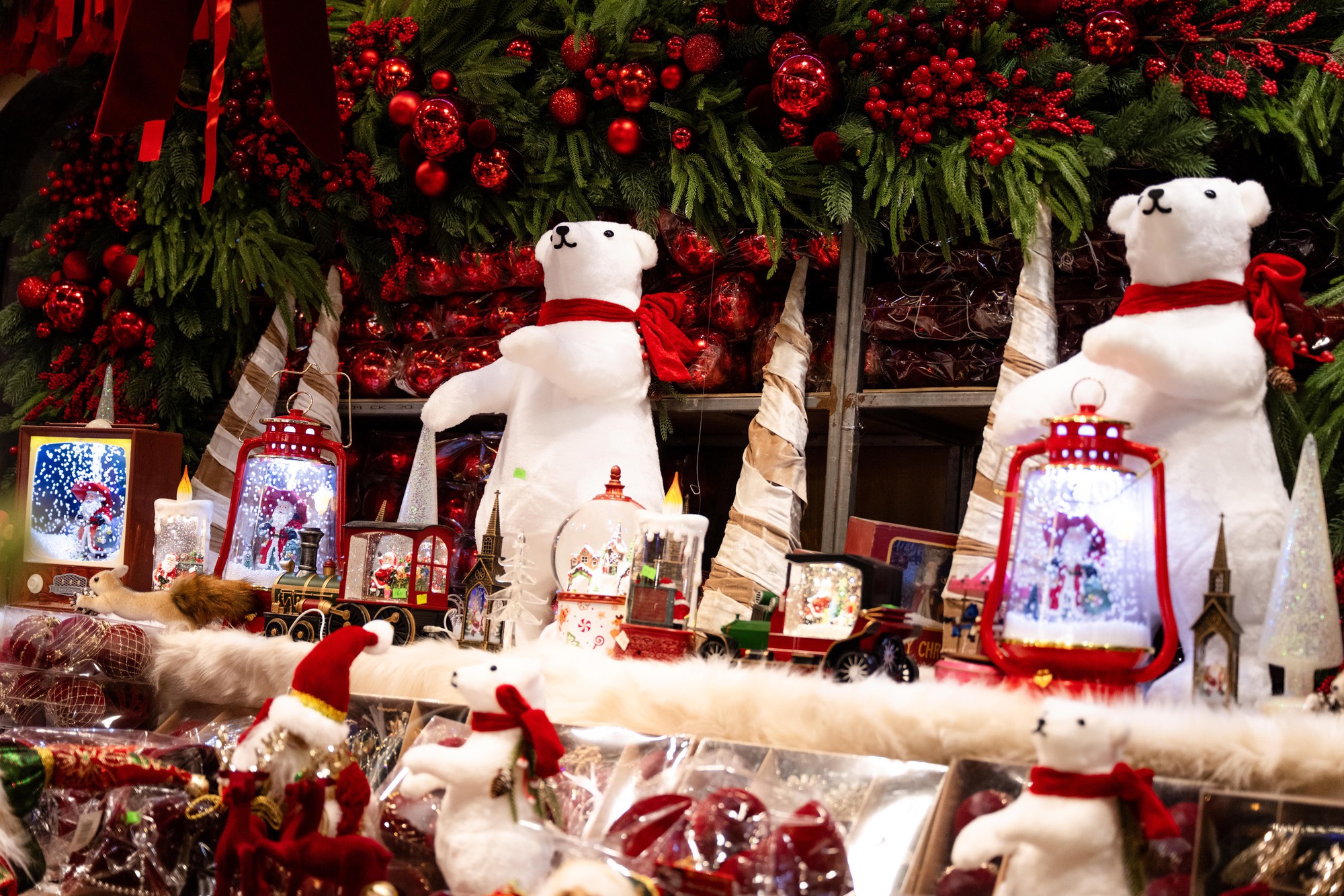 Clip: Giáng sinh Hàng Mã năm nay đỉnh thế!- Ảnh 10.