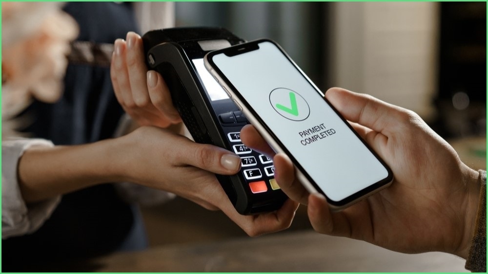 Lại có thủ đoạn lừa đảo mới cực tinh vi nhắm vào người dùng chức năng chạm để thanh toán trên điện thoại: vài giây thôi đã mất tiền- Ảnh 1.