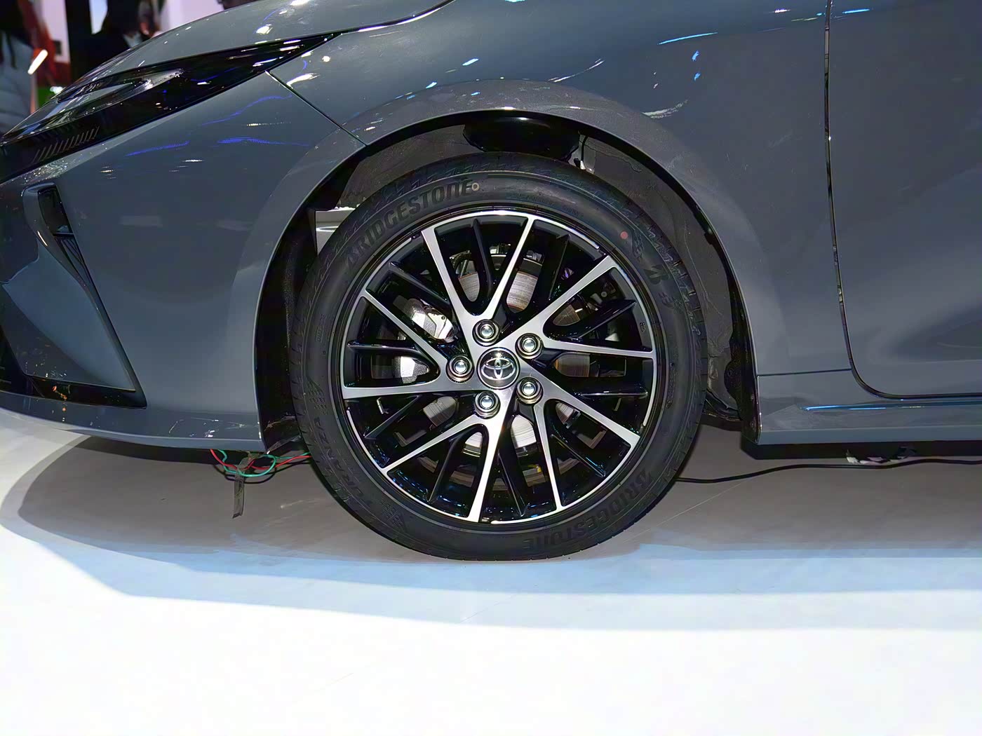 Toyota Corolla 2026 ra mắt: Mặt trước như Camry, màn hình khủng, về Việt Nam có thể vực dậy doanh số trước Civic, Mazda3- Ảnh 7.