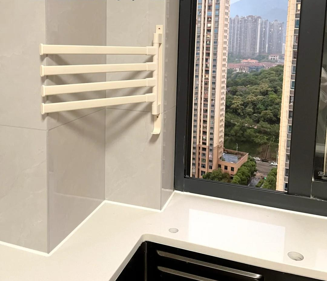 Tôi vô cùng ấn tượng với “trí tuệ nhà bếp” của người dì trung niên: Biến căn bếp gọn - sạch - tiện chỉ bằng những mẹo rẻ tiền ai cũng làm được- Ảnh 1.