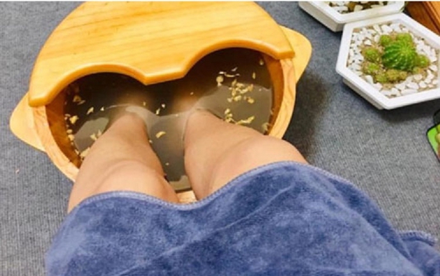 Trời lạnh, nếu muốn ngủ ngon thì đây chính là việc bạn nên làm mỗi tối, người trung niên càng chăm làm thì khí huyết càng lưu thông- Ảnh 4.