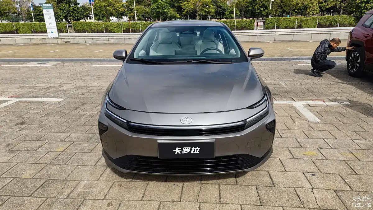 Toyota Corolla 2026 ra mắt: Mặt trước như Camry, màn hình khủng, về Việt Nam có thể vực dậy doanh số trước Civic, Mazda3- Ảnh 16.