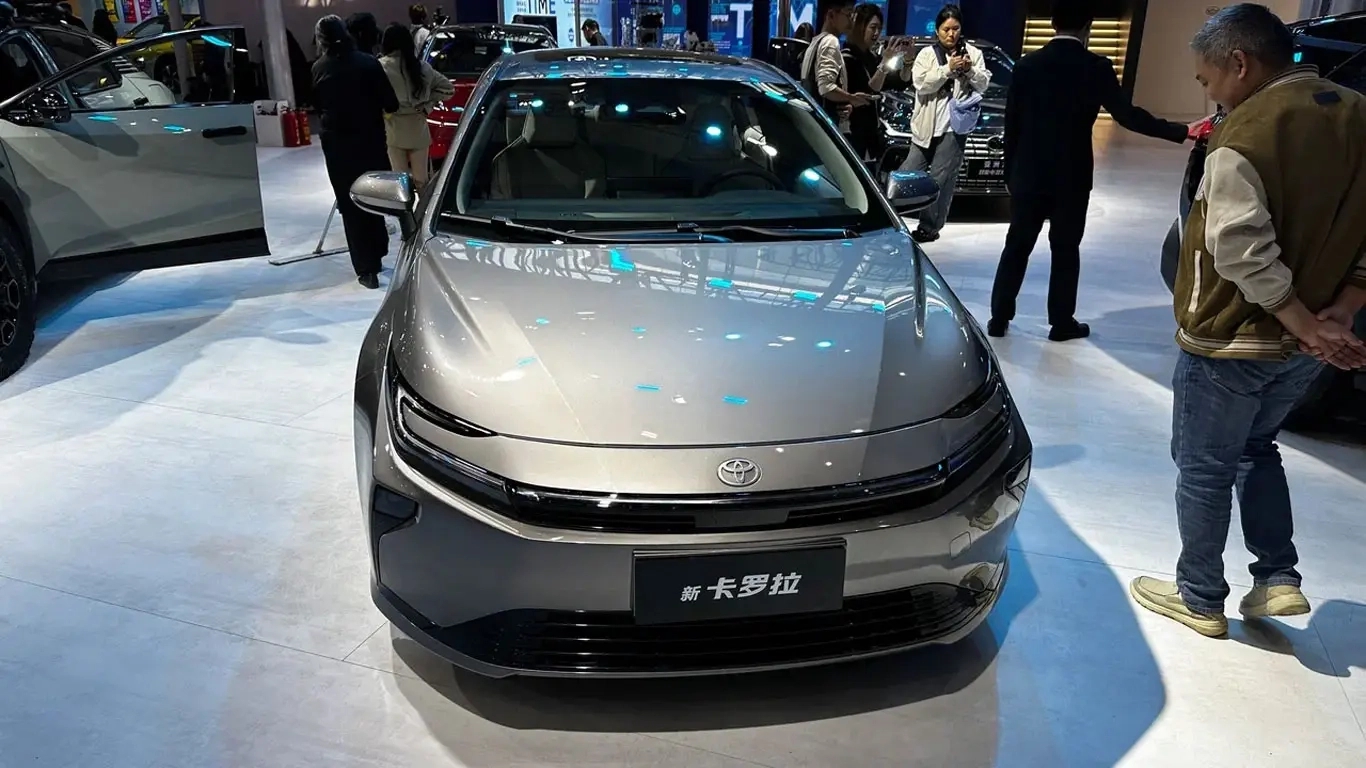 Toyota Corolla 2026 ra mắt: Mặt trước như Camry, màn hình khủng, về Việt Nam có thể vực dậy doanh số trước Civic, Mazda3- Ảnh 14.