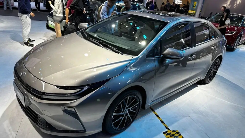 Toyota Corolla 2026 ra mắt: Mặt trước như Camry, màn hình khủng, về Việt Nam có thể vực dậy doanh số trước Civic, Mazda3- Ảnh 15.