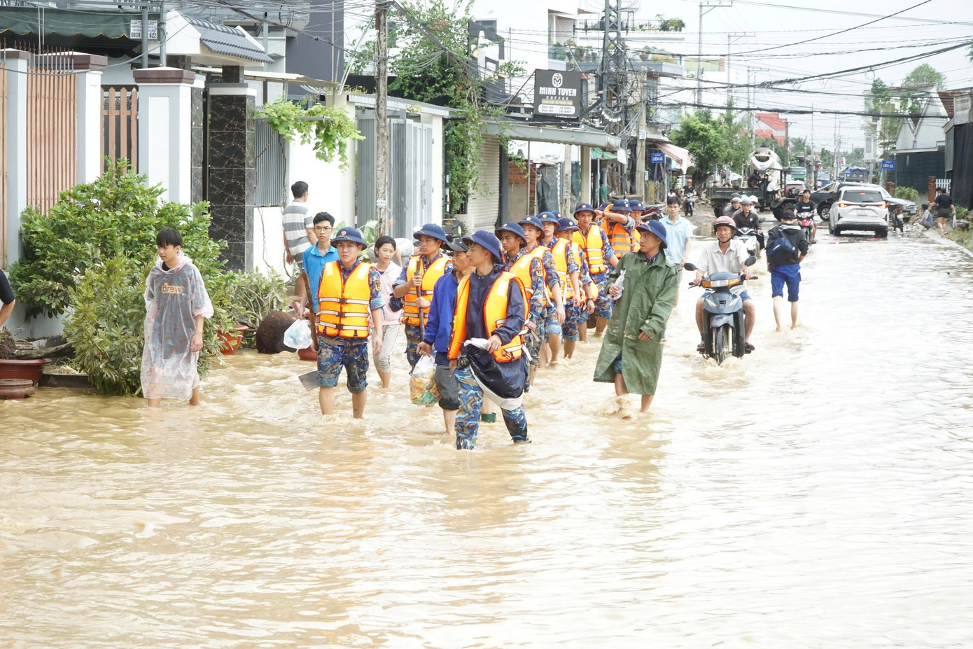 Thông tin 50 người chết do mưa lũ ở xã Diên Điền, tỉnh Khánh Hòa là sai sự thật- Ảnh 1.