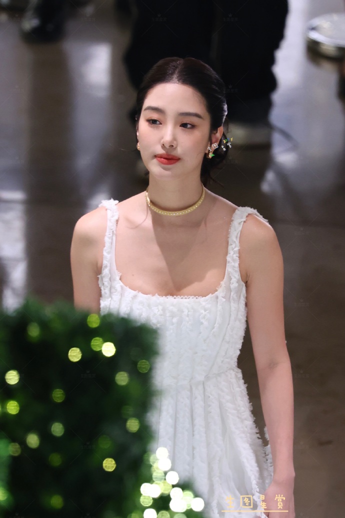 Mỹ nhân 92 sinh con cho thiếu gia tập đoàn bị nhà nội Mỹ nhân 92 sinh con cho thiếu gia tập đoàn bị nhà nội