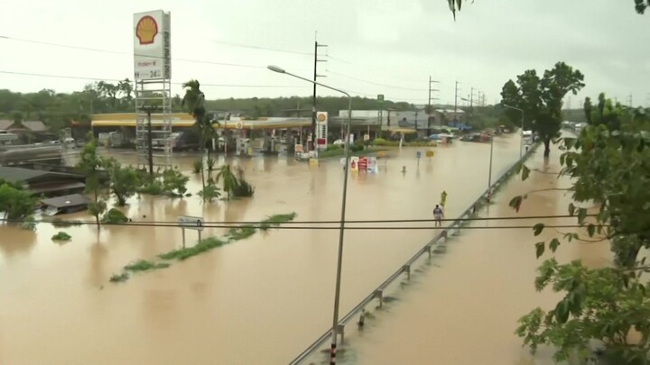 Ngập lụt nặng ở Thái Lan: Báo động đỏ, 103 khu dân cư phải sơ tán- Ảnh 3.