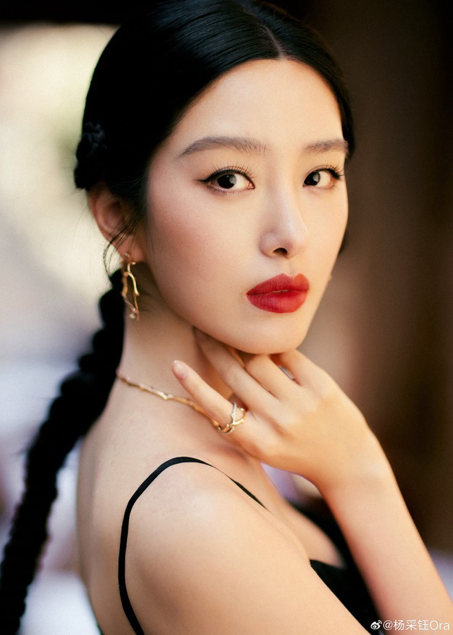 Mỹ nhân 92 sinh con cho thiếu gia tập đoàn bị nhà nội Mỹ nhân 92 sinh con cho thiếu gia tập đoàn bị nhà nội