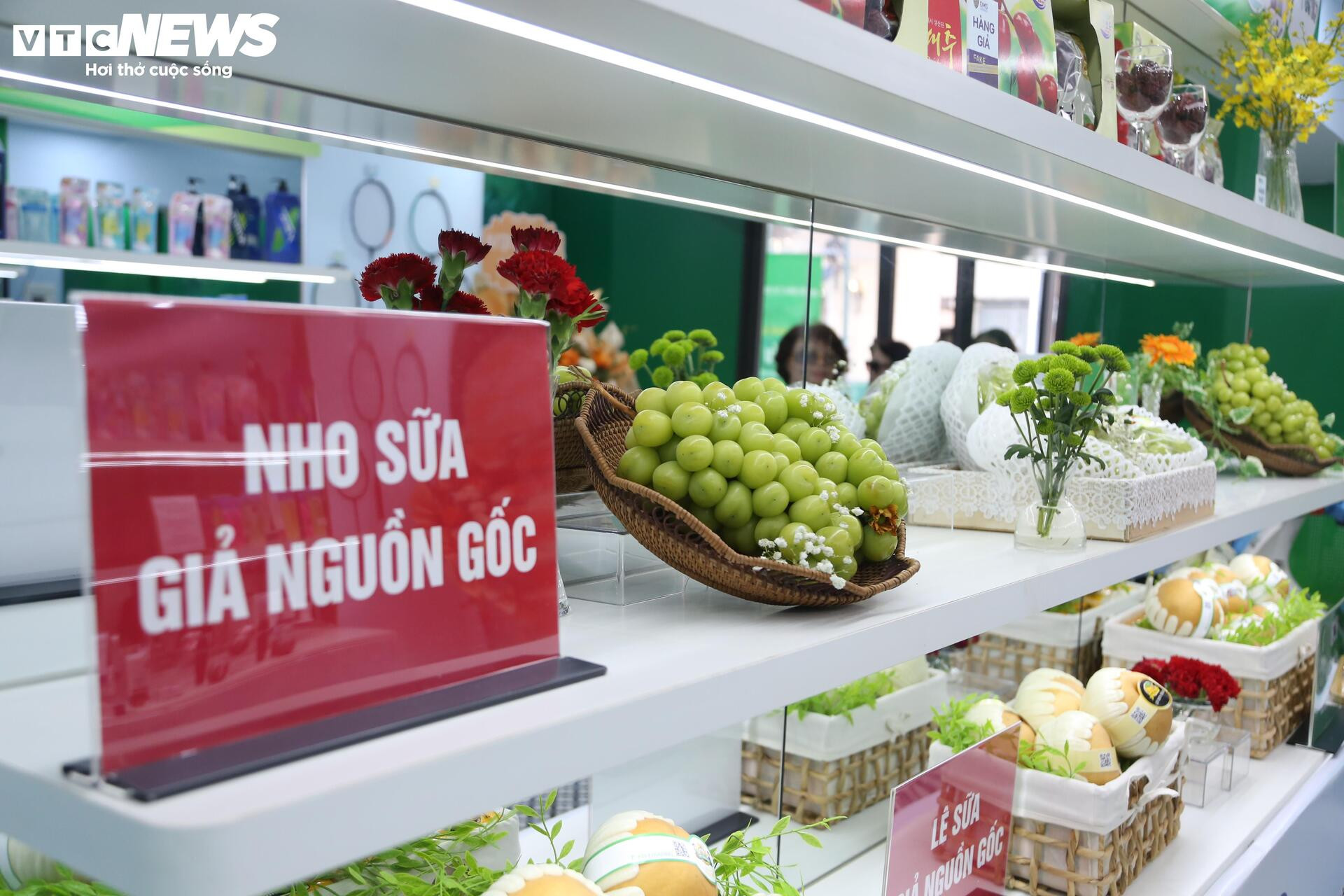 Cận cảnh loạt trái cây 'hot' bị nhái nguồn gốc, lừa người tiêu dùng- Ảnh 3.