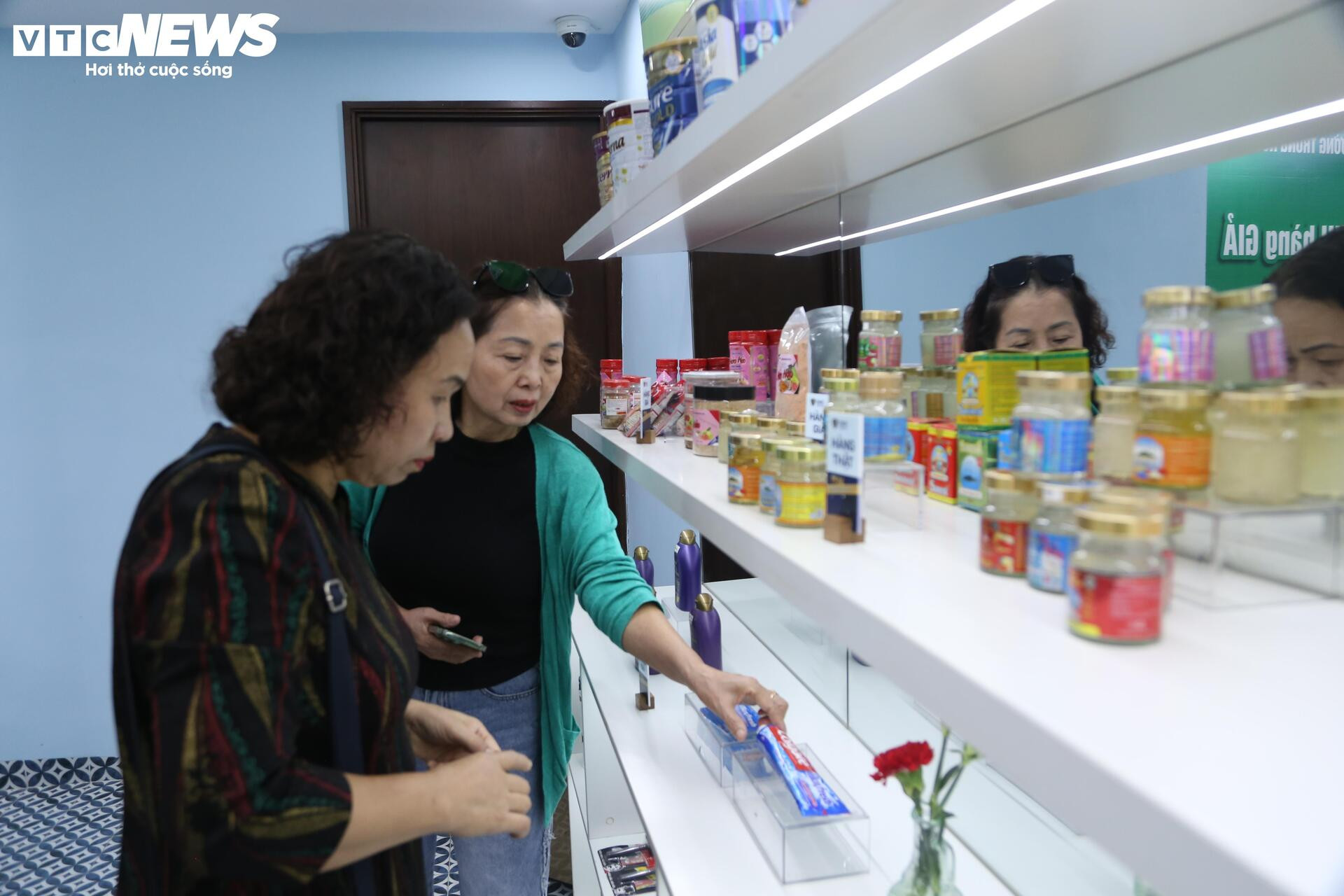 Cận cảnh loạt trái cây 'hot' bị nhái nguồn gốc, lừa người tiêu dùng- Ảnh 1.