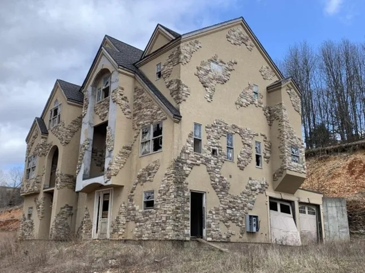 Có gì trong khu nghỉ dưỡng 1,6 tỷ USD bị bỏ hoang hơn thập kỷ?- Ảnh 4.