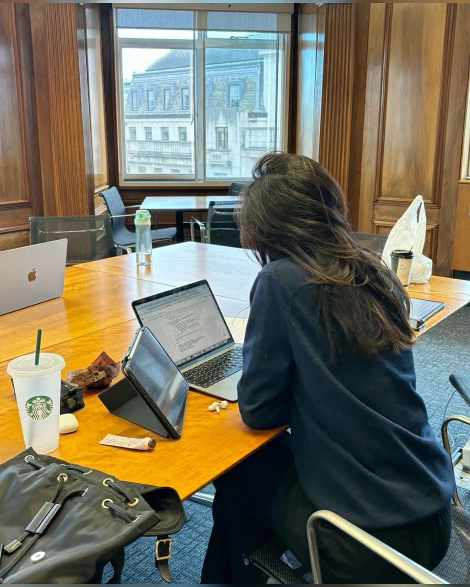 7 công việc dễ bị AI thay thế nhất trong năm 2026- Ảnh 3.