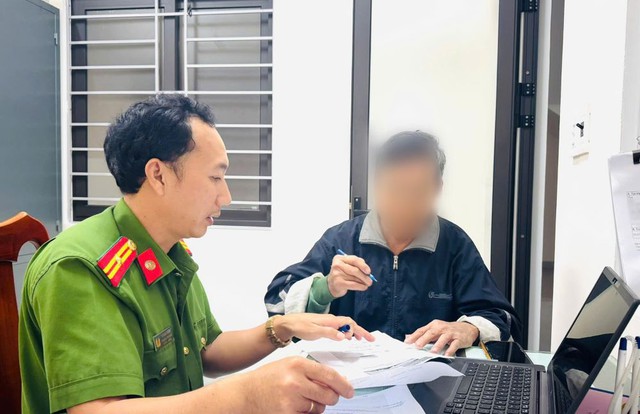 Cụ ông 67 tuổi bị 