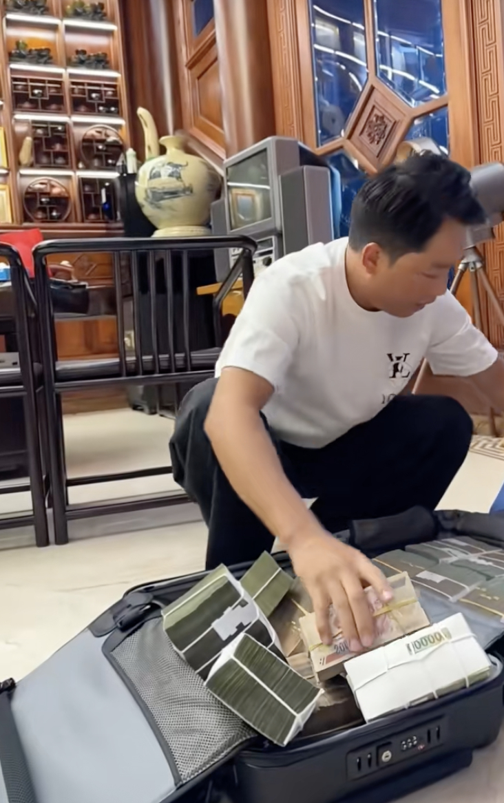 Căn phòng chứa tiền của vợ chồng “trùm” thẩm mỹ viện Mailisa- Ảnh 4.