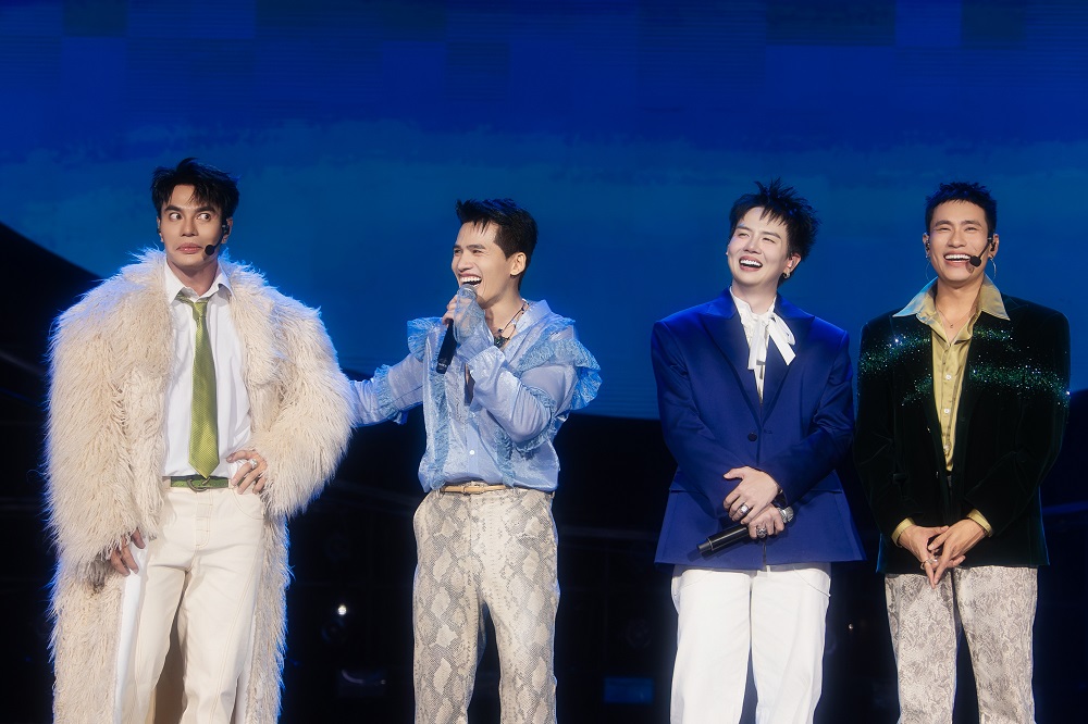 Quốc Thiên bật khóc trong live concert 10.000 khán giả- Ảnh 13.