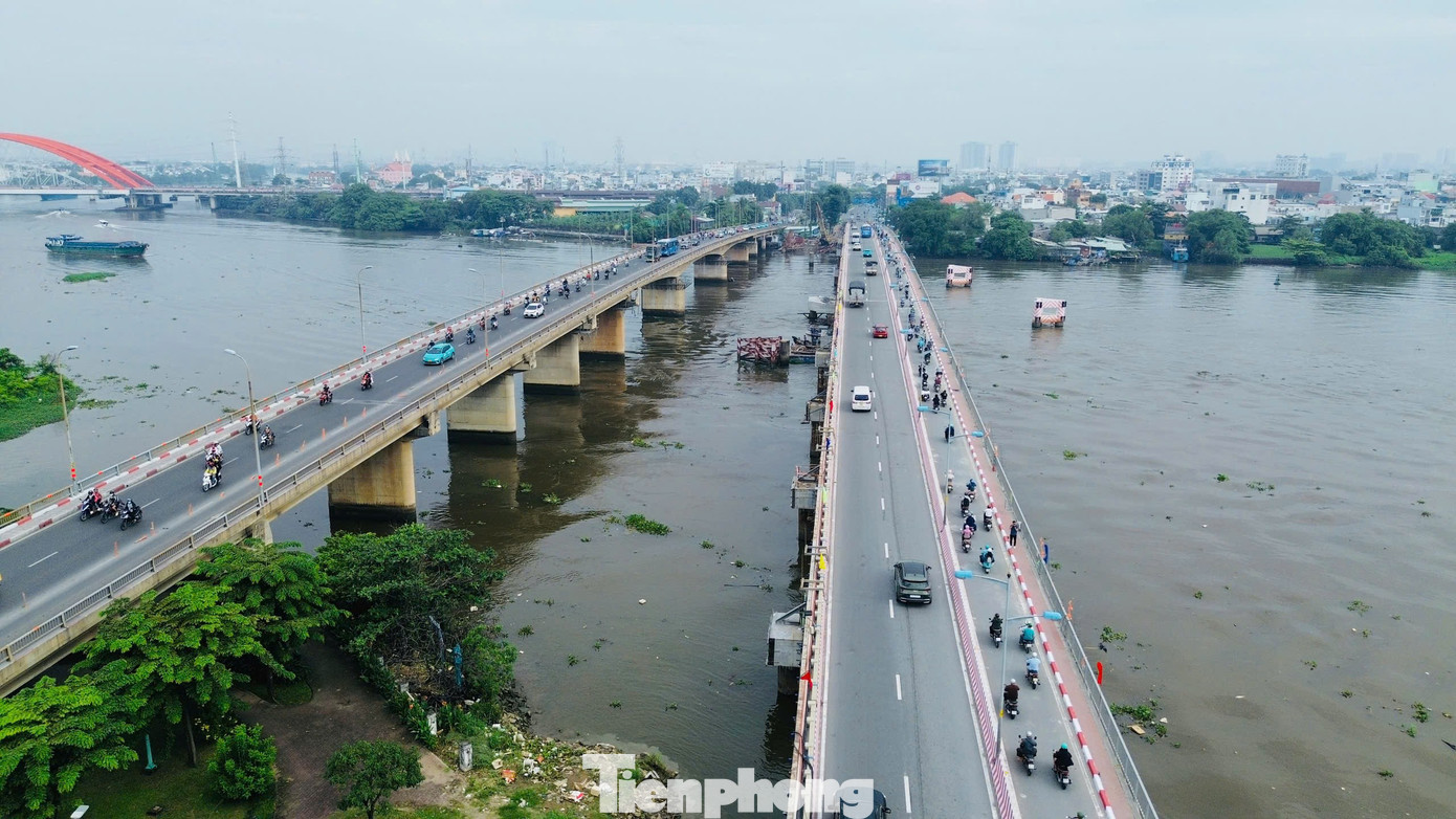 Toàn cảnh cầu Bình Triệu 1 sau khi được 'thần đèn' nâng tĩnh không- Ảnh 7.