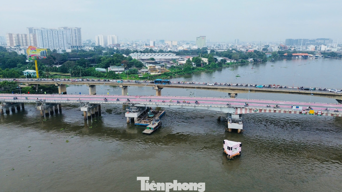 Toàn cảnh cầu Bình Triệu 1 sau khi được 'thần đèn' nâng tĩnh không- Ảnh 4.
