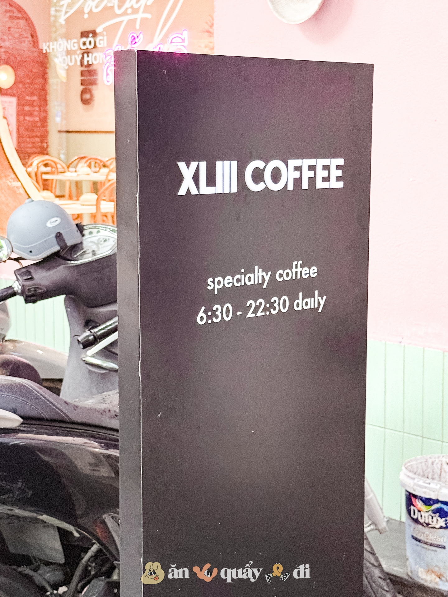 Nơi bán cốc cà phê 750.000 đồng tại Hà Nội: Có gì đặc biệt mà giá gấp 20 lần bình thường?- Ảnh 1.