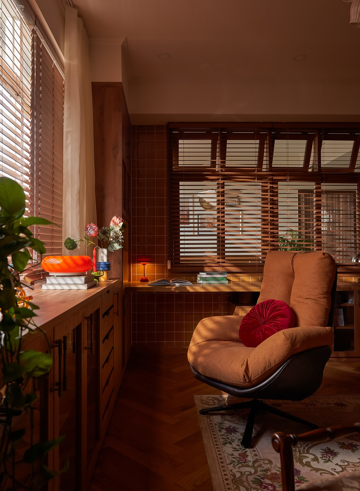 Căn hộ 130m2 được lấy cảm hứng từ những nếp gấp của gỗ- Ảnh 13.