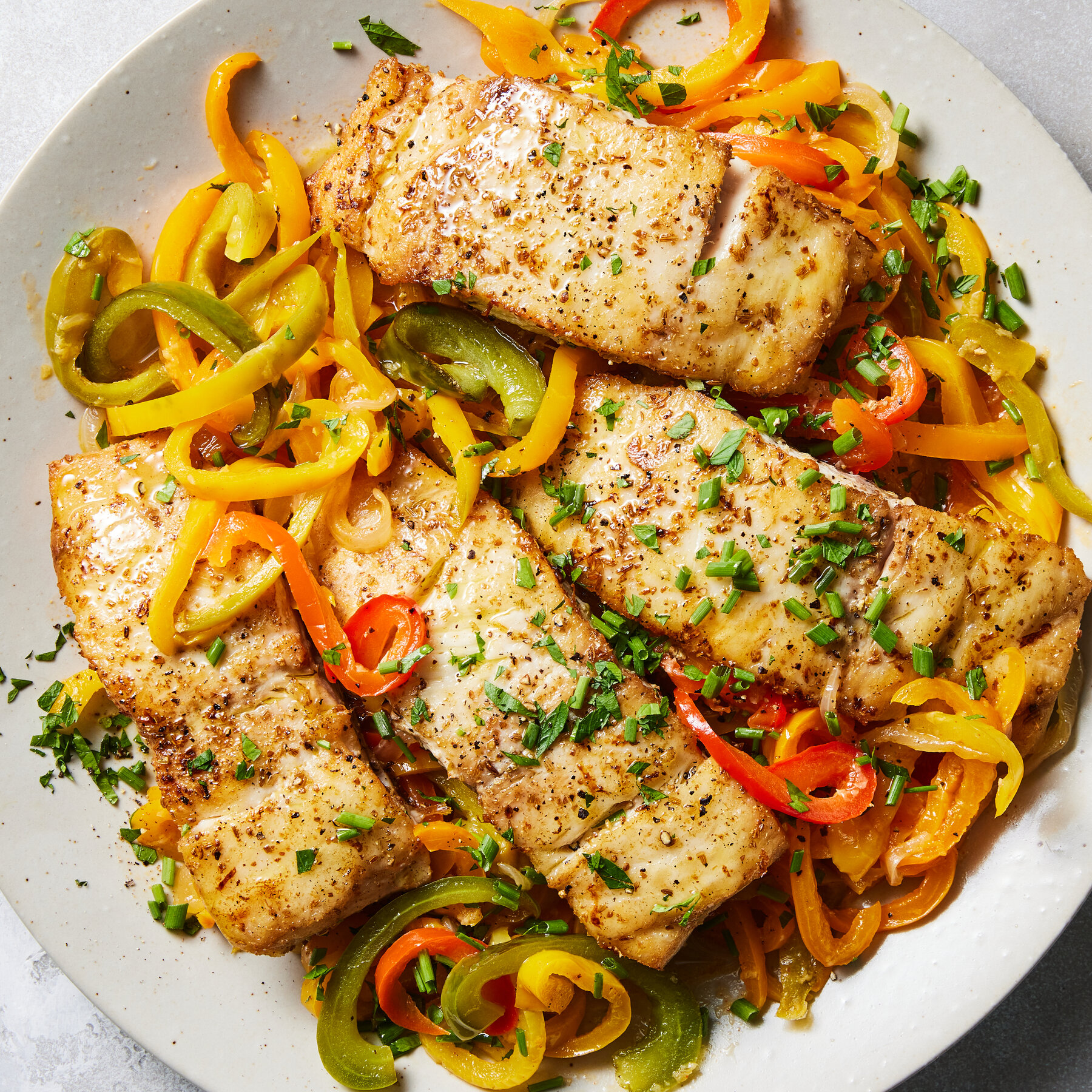 Thêm 1 loại gia vị này vào cá, nấu không tanh còn thơm ngon đậm đà- Ảnh 3. Thêm 1 loại gia vị này vào cá, nấu không tanh còn thơm ngon đậm đà- Ảnh 3.