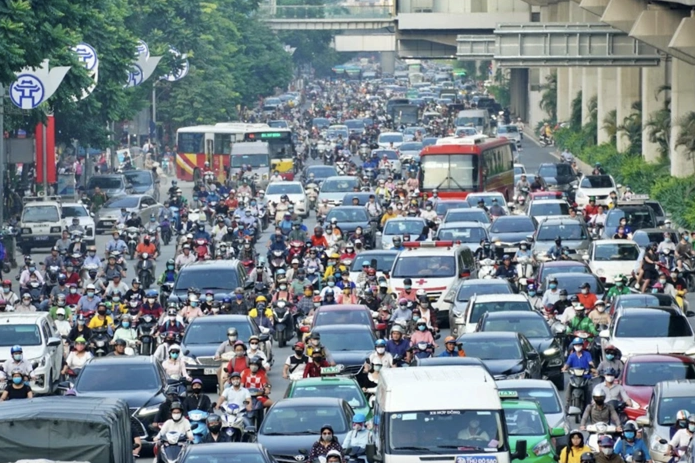 Hà Nội dự kiến hỗ trợ tối đa 20 triệu đồng cho người dân đổi từ xe máy xăng sang xe máy điện- Ảnh 1.