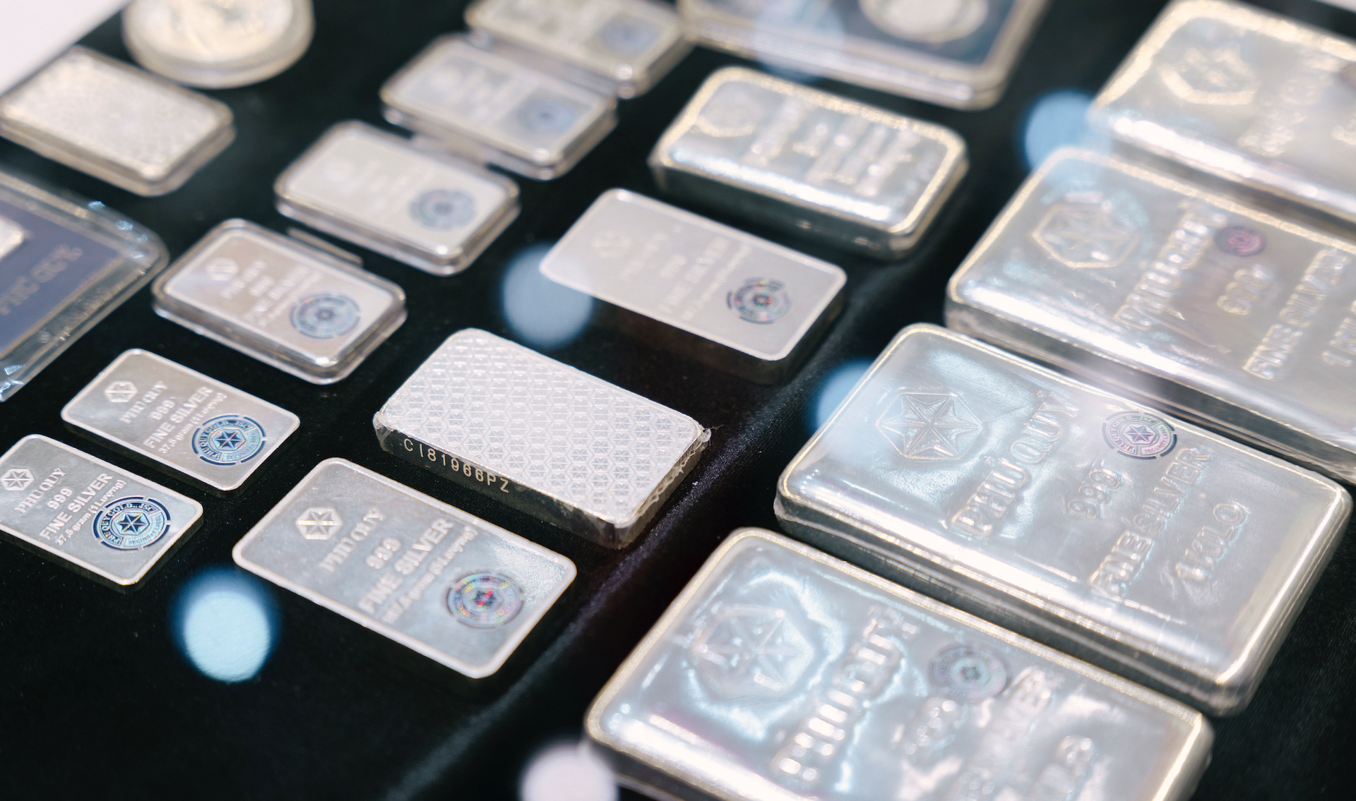 Giá bạc duy trì ở mức hơn 52 triệu đồng/kg- Ảnh 1. Giá bạc duy trì ở mức hơn 52 triệu đồng/kg- Ảnh 1.