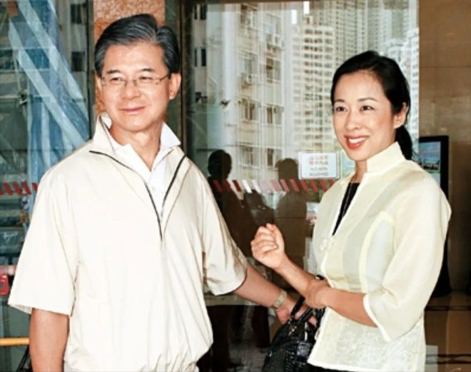 Góc khuất của nàng hậu 2 lần làm dâu giới siêu giàu: Có sung sướng như người đời tưởng tượng?- Ảnh 6. Góc khuất của nàng hậu 2 lần làm dâu giới siêu giàu: Có sung sướng như người đời tưởng tượng?- Ảnh 6.