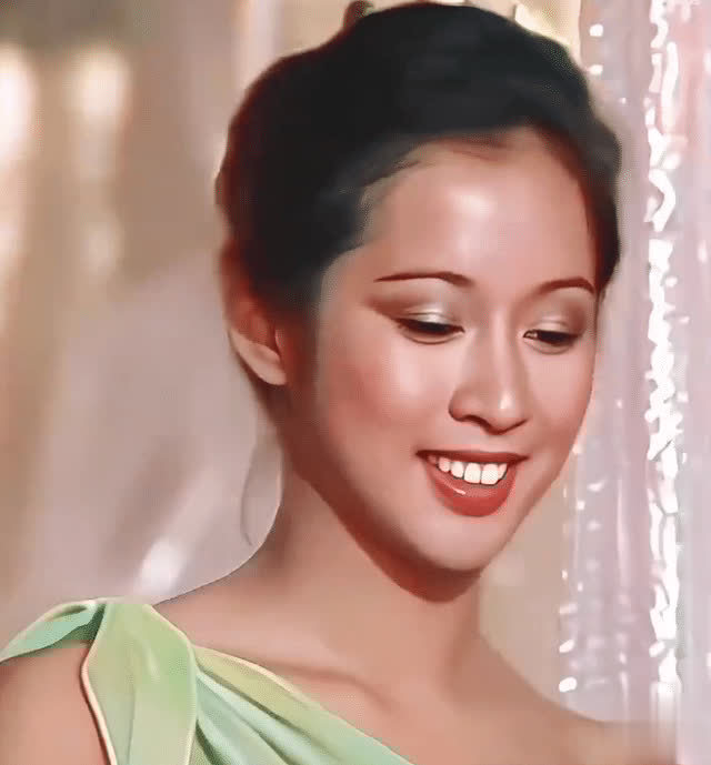 Góc khuất của nàng hậu 2 lần làm dâu giới siêu giàu: Có sung sướng như người đời tưởng tượng?- Ảnh 3. Góc khuất của nàng hậu 2 lần làm dâu giới siêu giàu: Có sung sướng như người đời tưởng tượng?- Ảnh 3.