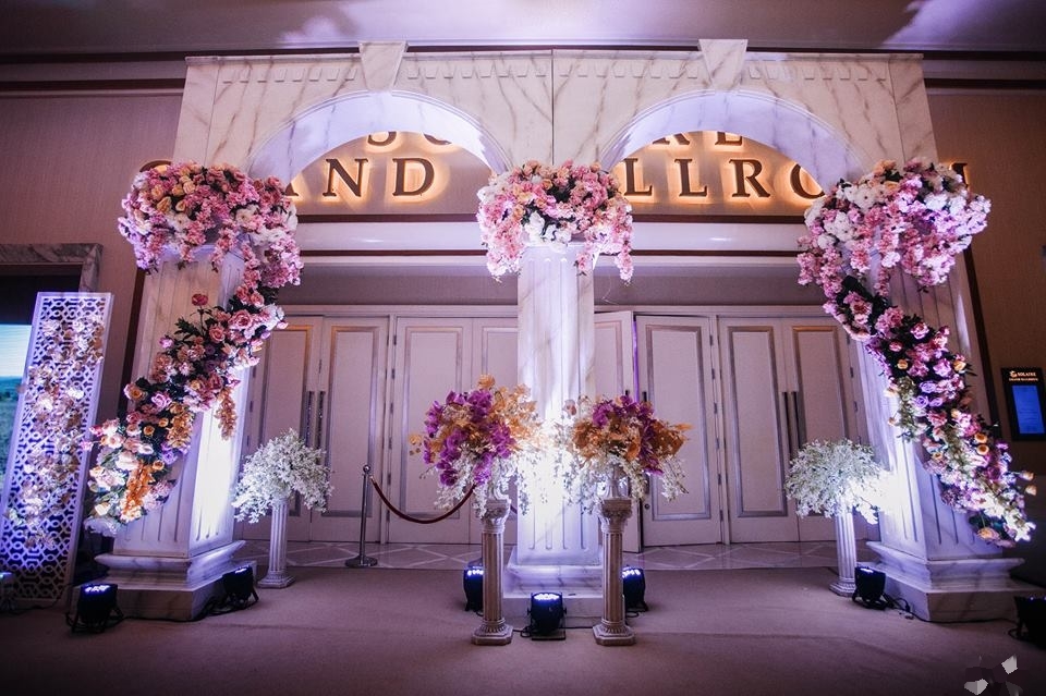 Đám cưới như phim 40 triệu đô: Cô dâu Hoa hậu, chú rể đại gia và sự xa hoa khiến cả Manila choáng váng- Ảnh 3.