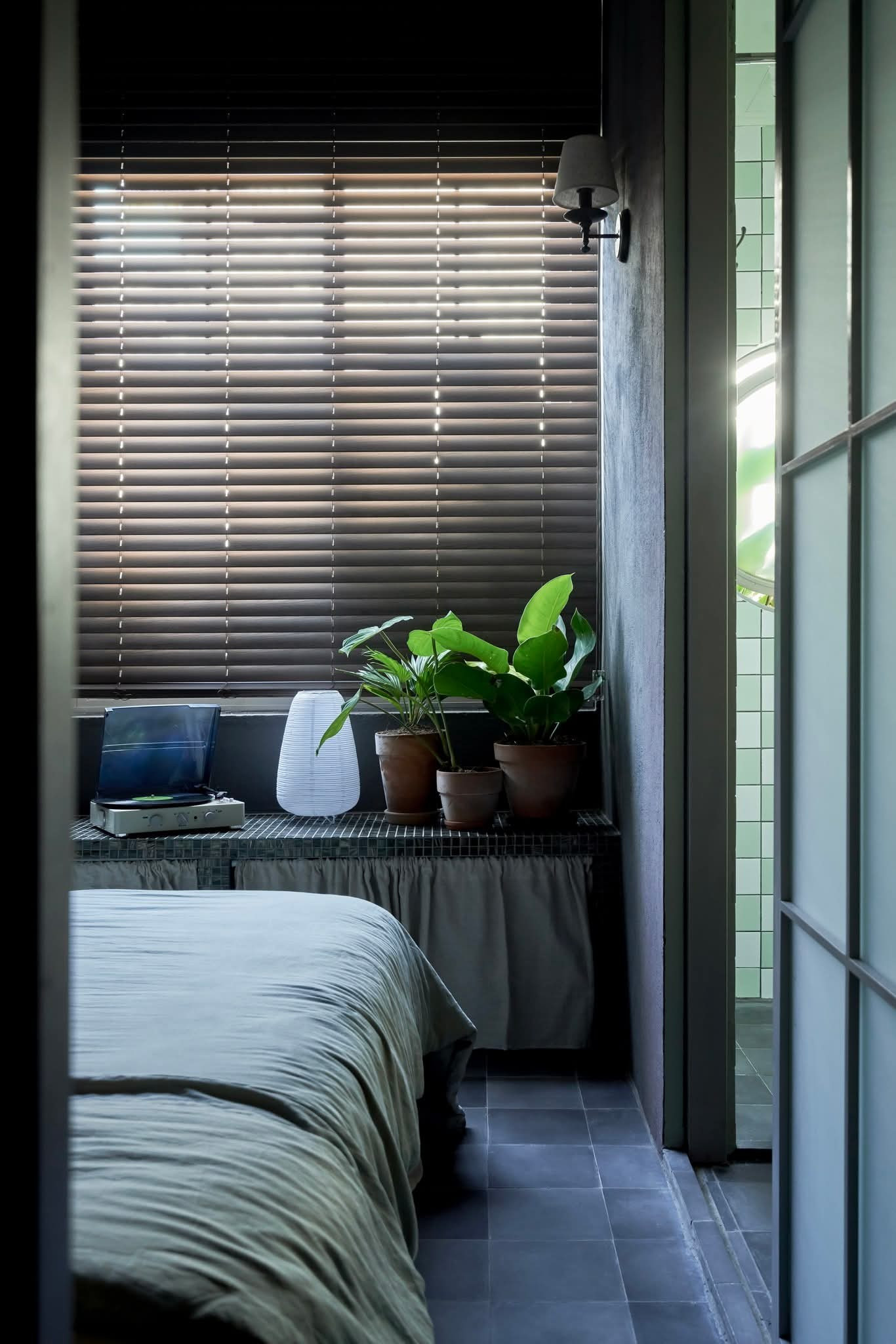 Vẻ đẹp cổ điển trong ngôi nhà được xây dựng từ 1993 tại Huế- Ảnh 11.