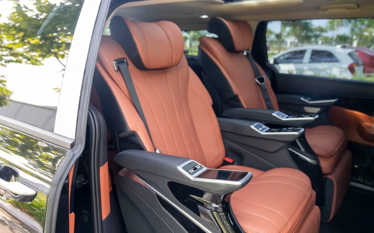 Kia Carnival giảm giá tới 100 triệu tại đại lý, giá thực tế chỉ ngang xe đã qua sử dụng- Ảnh 8.