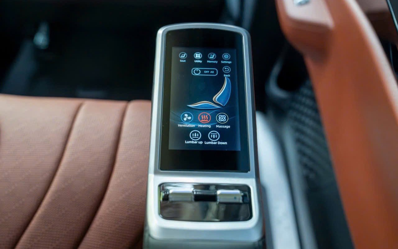 Kia Carnival giảm giá tới 100 triệu tại đại lý, giá thực tế chỉ ngang xe đã qua sử dụng- Ảnh 12.