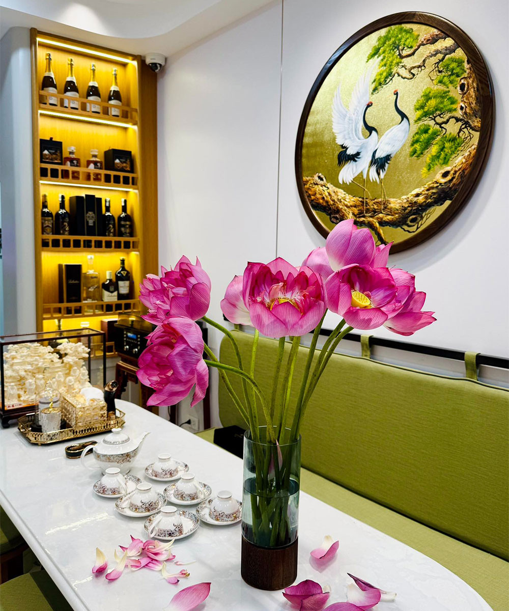 Nam nghệ sĩ sở hữu nhà ở phố Nguyễn Thượng Hiền, biệt phủ ở ngoại ô Hà Nội, vợ sinh 5 con vẫn đẹp- Ảnh 6.