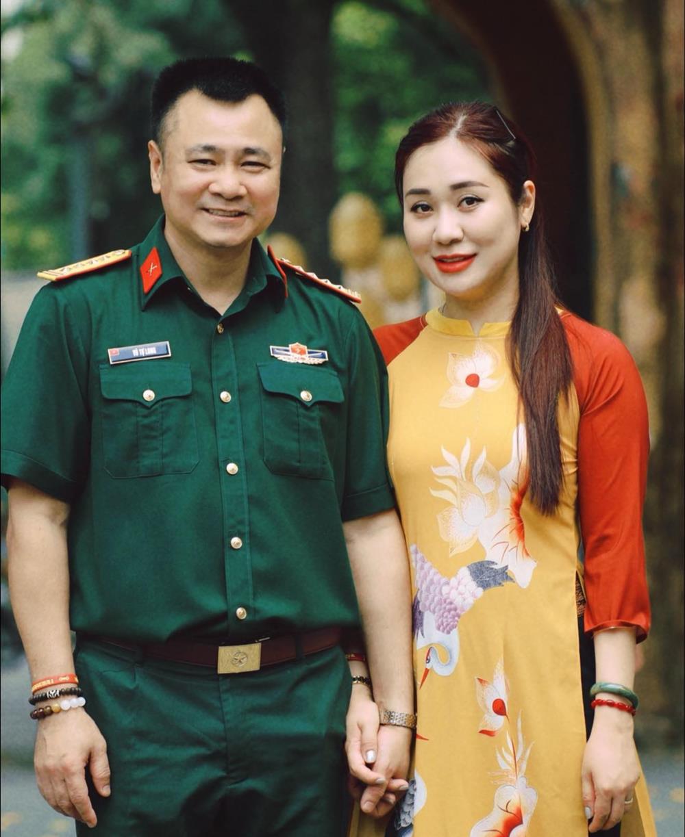 Đại tá quân đội được bổ nhiệm Phó Giám đốc Nhà hát Chèo, làm thần tượng tuổi 50 có đến 8 concert cháy vé- Ảnh 2.