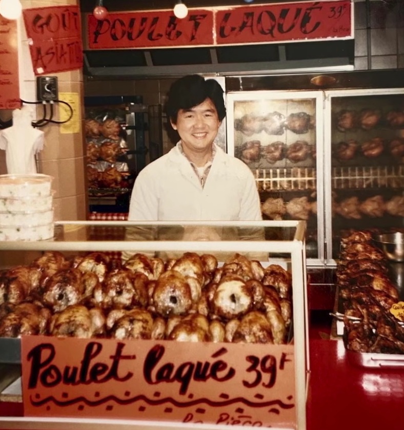 Nam ca sĩ 83 tuổi: Sang Pháp làm công nhân và thành ông chủ giàu có- Ảnh 2.