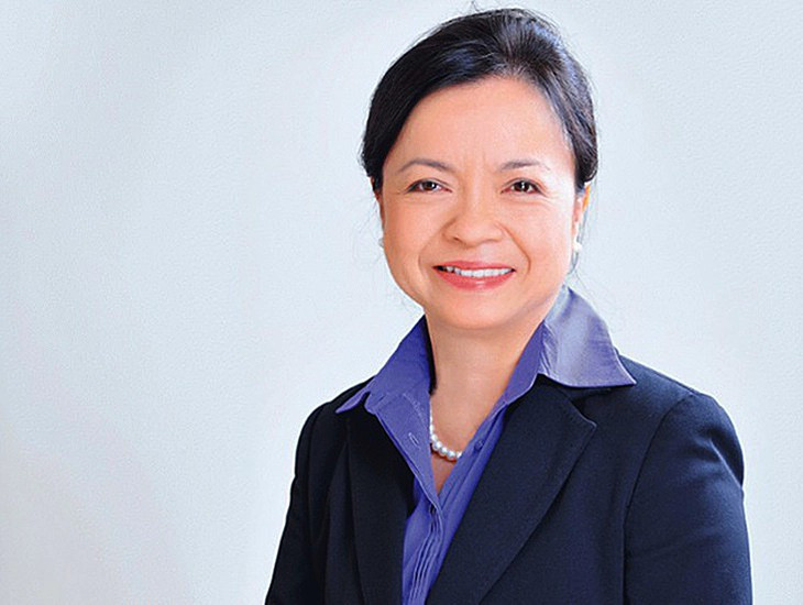 Phó Chủ tịch 'tặng mẹ' gần 620 tỷ đồng từ cổ phiếu- Ảnh 2.