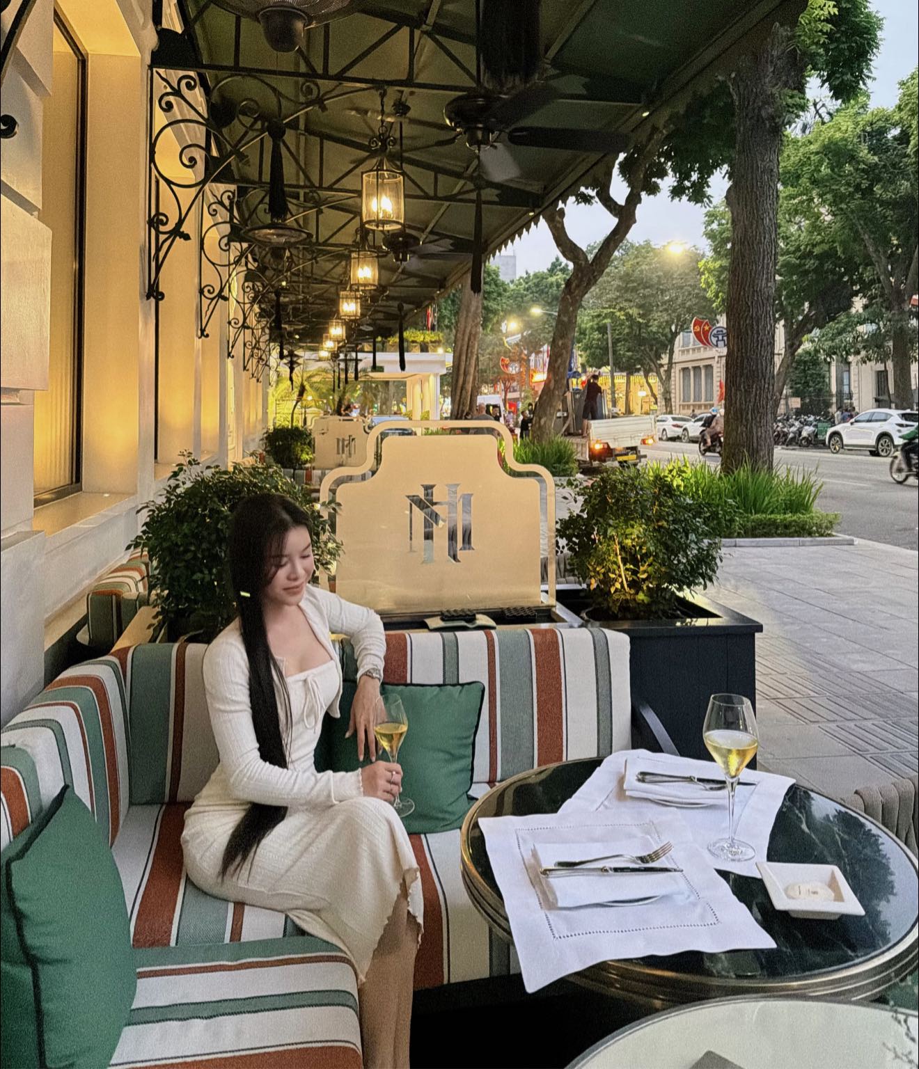 Mê mẩn ngắm visual Yến Xuân - vợ Lâm Tây, mẹ 1 con vóc dáng vẫn sexy bất bại, xinh đẹp bất chấp Mê mẩn ngắm visual Yến Xuân - vợ Lâm Tây, mẹ 1 con vóc dáng vẫn sexy bất bại, xinh đẹp bất chấp