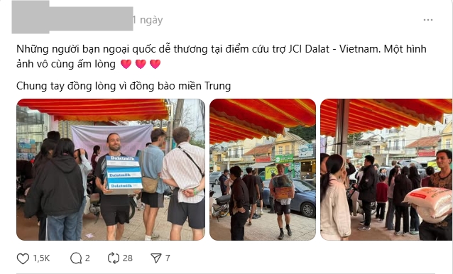 Khách Tây Khách Tây