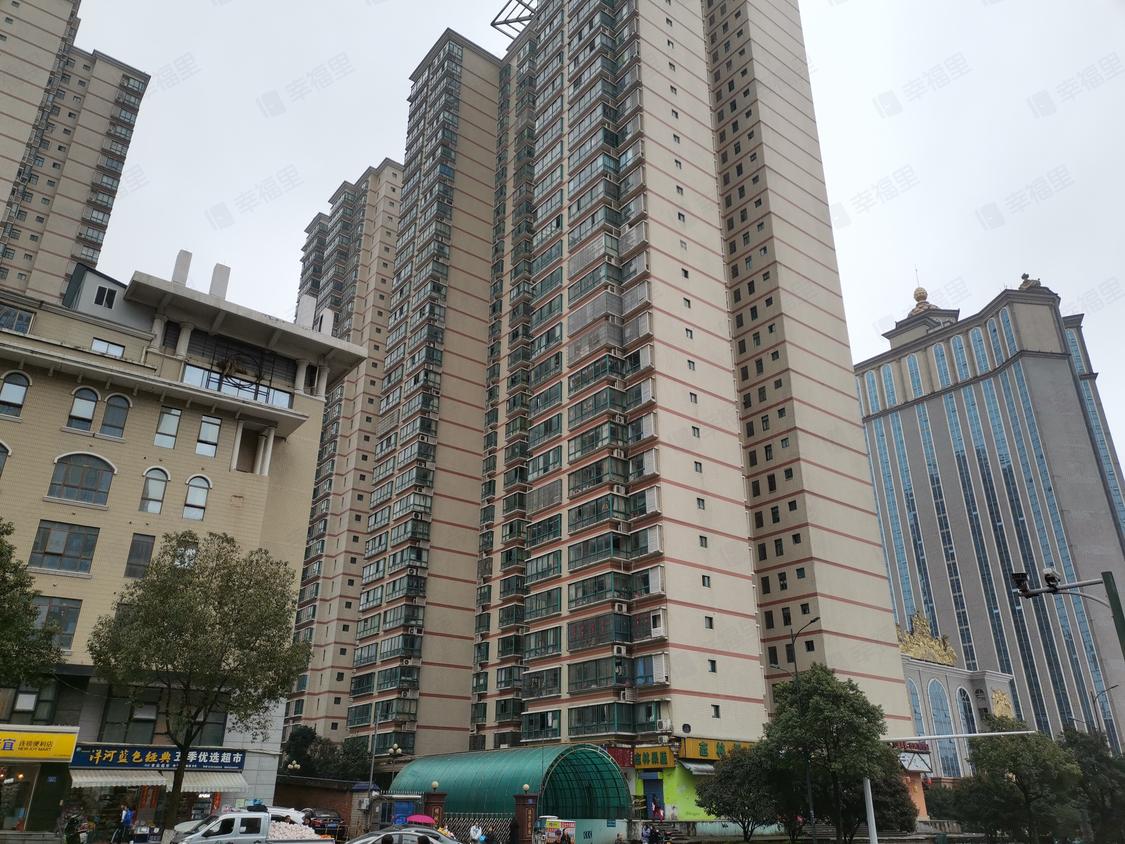 Người phụ nữ vừa bán nhà được 27 tỷ đồng thì bị môi giới khởi kiện, tòa phán quyết: “Chủ nhà phải bồi thường 500 triệu đồng”- Ảnh 1. Người phụ nữ vừa bán nhà được 27 tỷ đồng thì bị môi giới khởi kiện, tòa phán quyết: “Chủ nhà phải bồi thường 500 triệu đồng”- Ảnh 1.