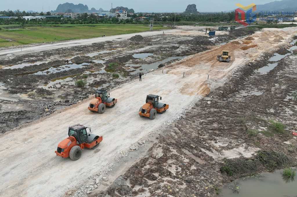 Siêu dự án 6.400 tỷ xuyên địa chất "đầm lầy", tạo hành lang kinh tế chiến lược- Ảnh 1.