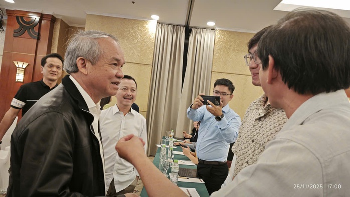 Bầu Đức giải mã cơn sốt cà phê- Ảnh 1.