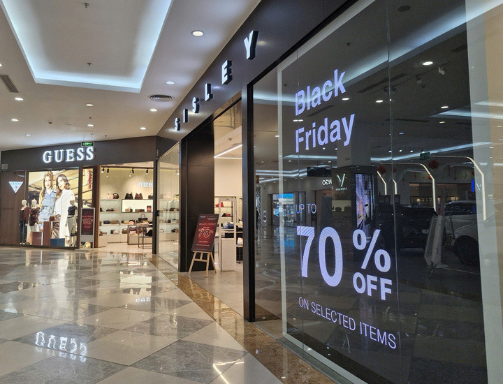 Mùa Black Friday đặc biệt, chưa từng có ở TP.HCM- Ảnh 1.