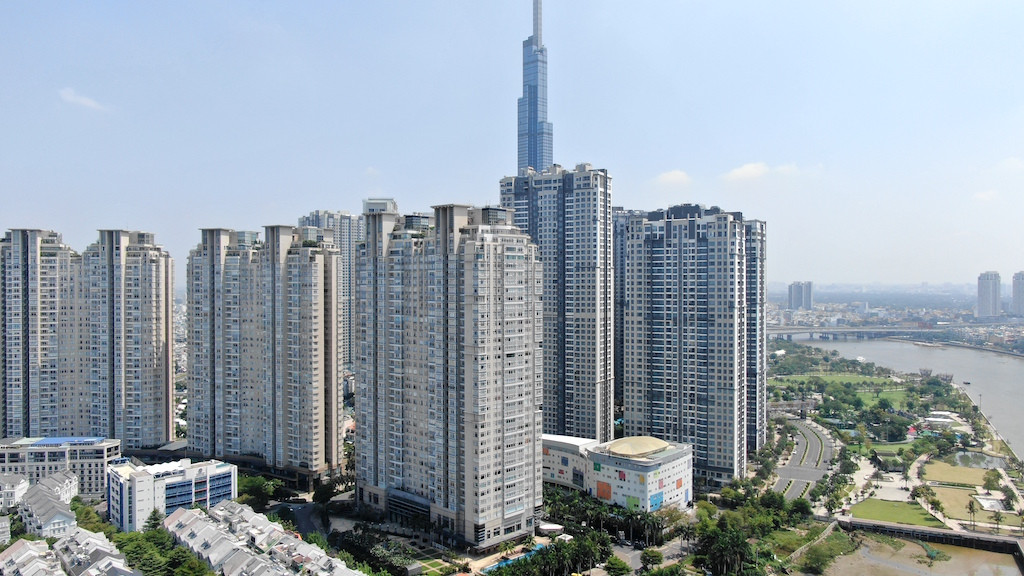 Loạt tuyến phố ở TPHCM 'gánh' hàng trăm tòa chung cư- Ảnh 10.