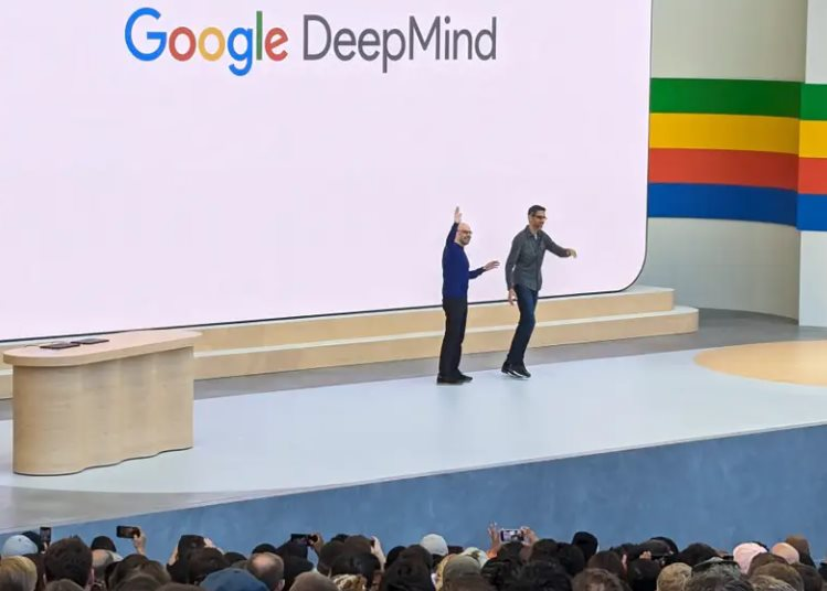 Bị chê chậm chạp, cồng kềnh, thua đau một startup mới nổi, Google đặt cược toàn bộ hệ sinh thái gần 4.000 tỷ USD để ‘phản đòn’- Ảnh 2.