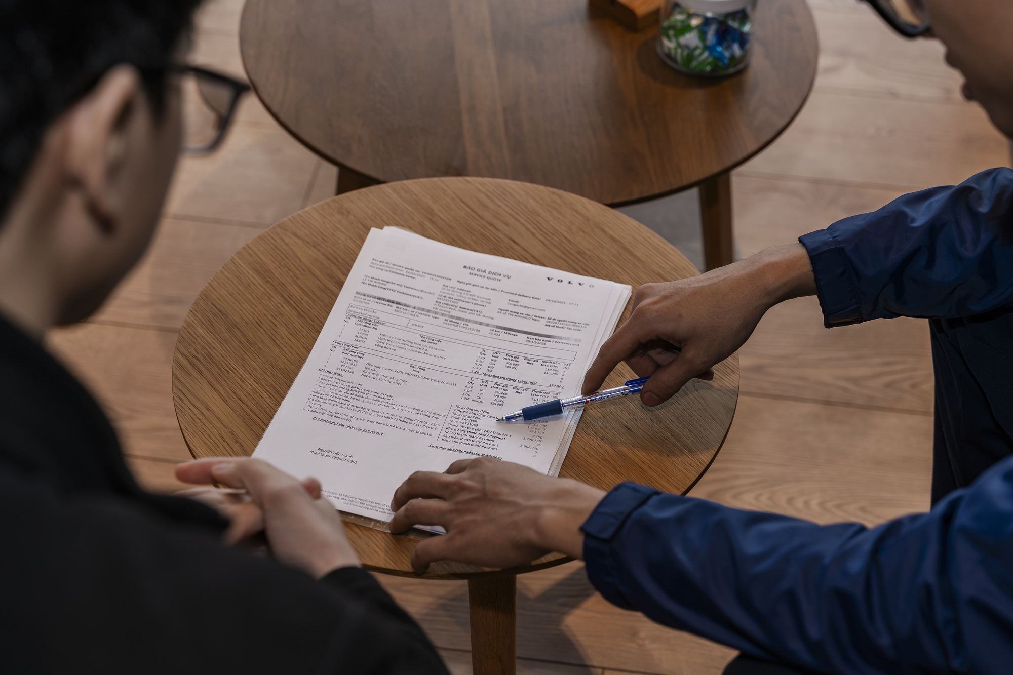 Dịch vụ cá nhân hóa: 'Đặc quyền' mới trong cuộc đua xe sang tại Việt Nam- Ảnh 1.