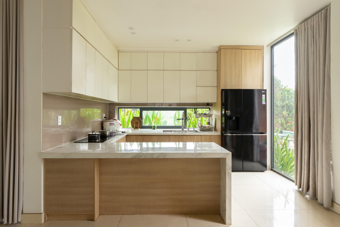 Nhà mái dốc 160m2 giữa cánh đồng lúa đẹp như tranh vẽ- Ảnh 14.